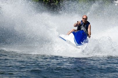 Adrenalin kick while jet skiing High fun factor: jet skiing on the Cote d`Azur