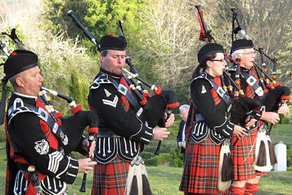 Scottish bagpiper