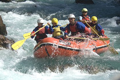 Rafting: team building for sporty groups