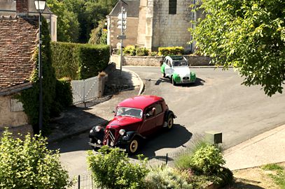 Vintage car rallye as incentive in the hinterland of the Cote d`Azu